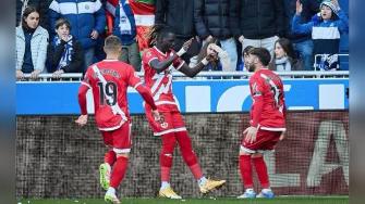 2025年03月30日 西甲-西斯破门佩德罗替补建功 巴列卡诺客场2-0阿拉维斯终结5场不胜