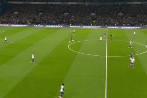 2025年04月04日 升第4！切尔西1-0送热刺4轮不胜 恩佐头球制胜双方全场共计10黄牌