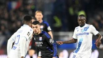 2025年04月14日 法甲-切尔基破门拉卡泽特建功 里昂3-1欧塞尔