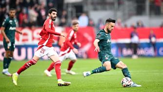 2025年04月21日 法甲-科亚利普破门埃纳奥伊建功 朗斯客场3-1十人布雷斯特