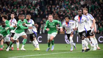 2025年04月21日 法甲-斯塔辛双响 圣埃蒂安2-1胜里昂