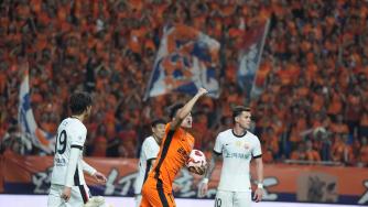 2025年04月25日 升第三！海港3-2送玉昆4轮不胜 侯永永破门争议越位武磊替补助攻