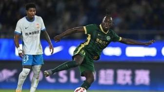 2025年04月27日 终结4轮不胜！浙江2-1西海岸 18岁王钰栋世界波+双手指天泪洒赛场