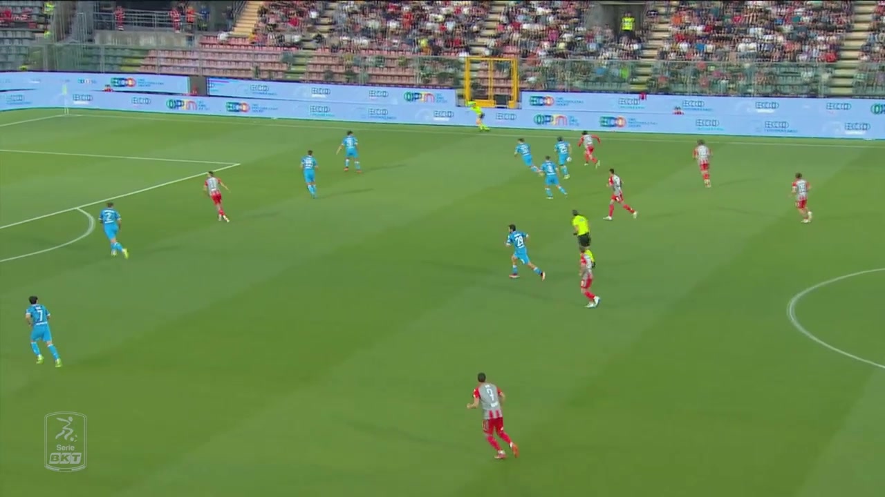 2025年05月30日 意乙附加赛-双方均无建树 克雷莫纳首回合0-0战平斯佩齐亚