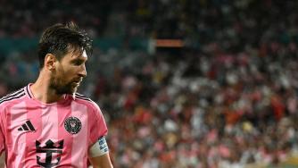 2025年06月15日 实况足球|迈阿密0-0开罗国民 梅西中框+屡造威胁38岁乌斯塔里扑点