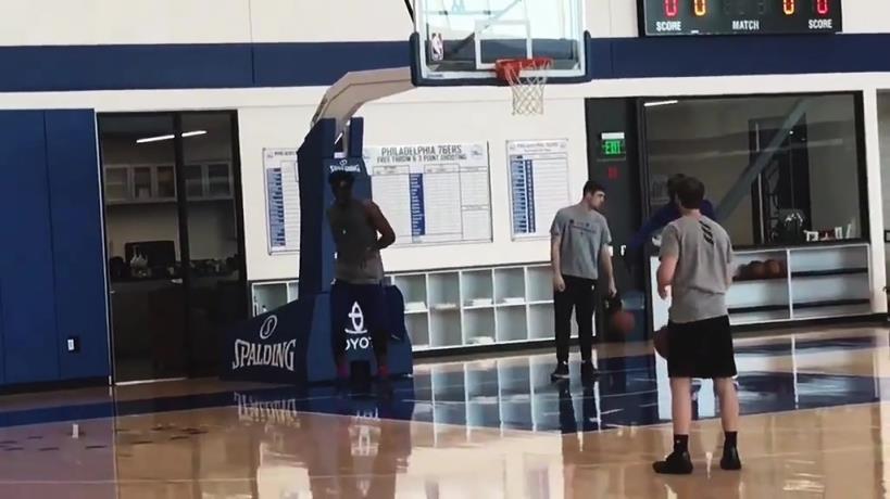 2018季后赛前的大帝还是很强的啊！现在怎么就这样了