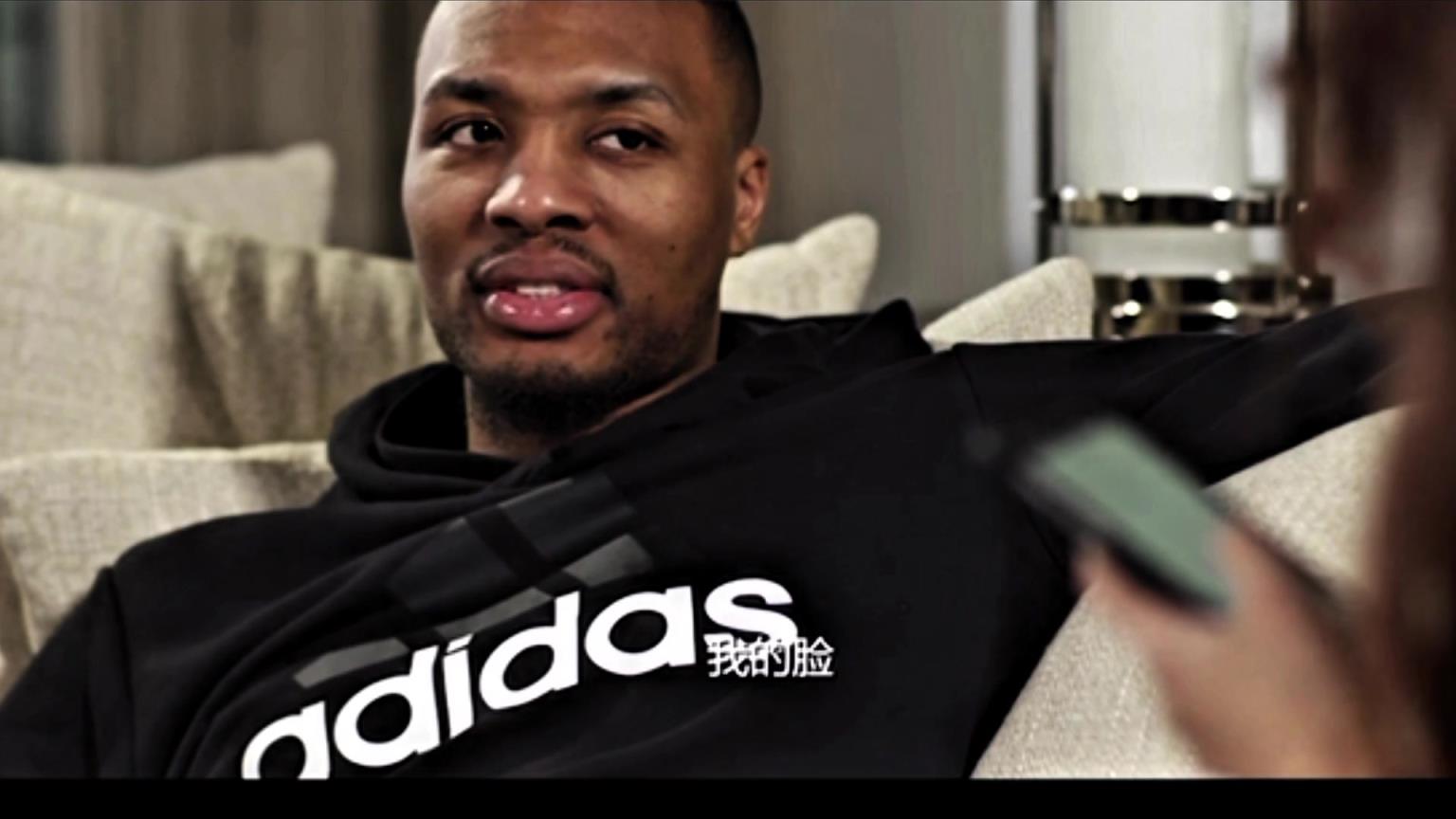 最喜欢身上哪个部位？杨瀚森老大哥利拉德：我的脸