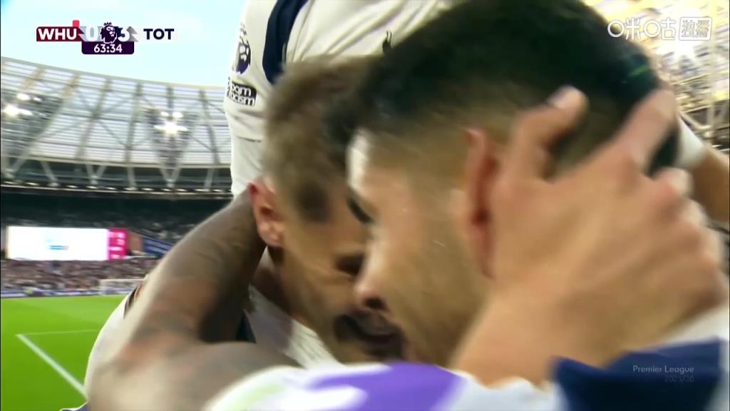 热刺3-0锁定胜局！贝里瓦尔禁区做球，范德文跟进扫射破门！