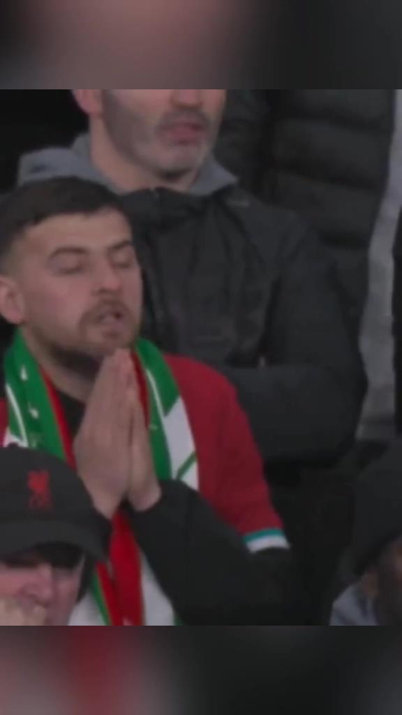 2024年范迪克加时赛头球绝杀切尔西！助球队夺得联赛杯冠军！